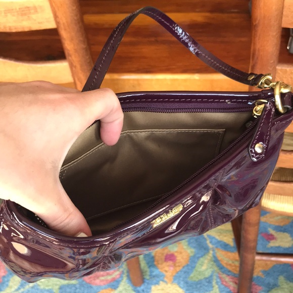 Coach Clutch - Picture 3 of 4